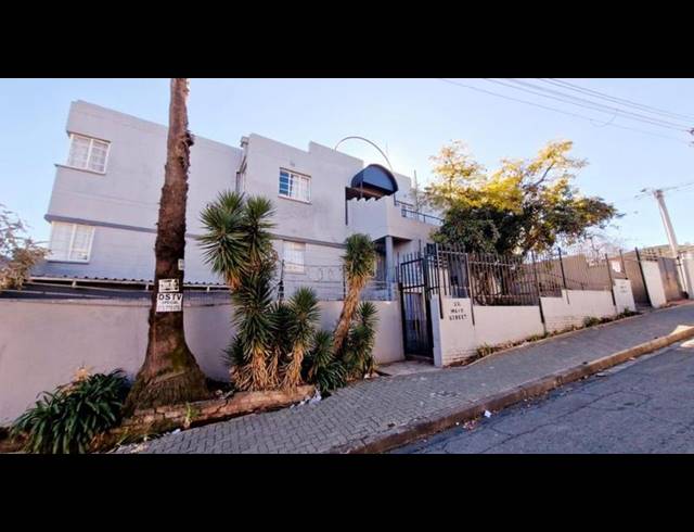 2 BEDROOM APARTMENT FOR SALE IN TOWNSVIEW